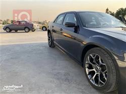 کرایسلەر 300